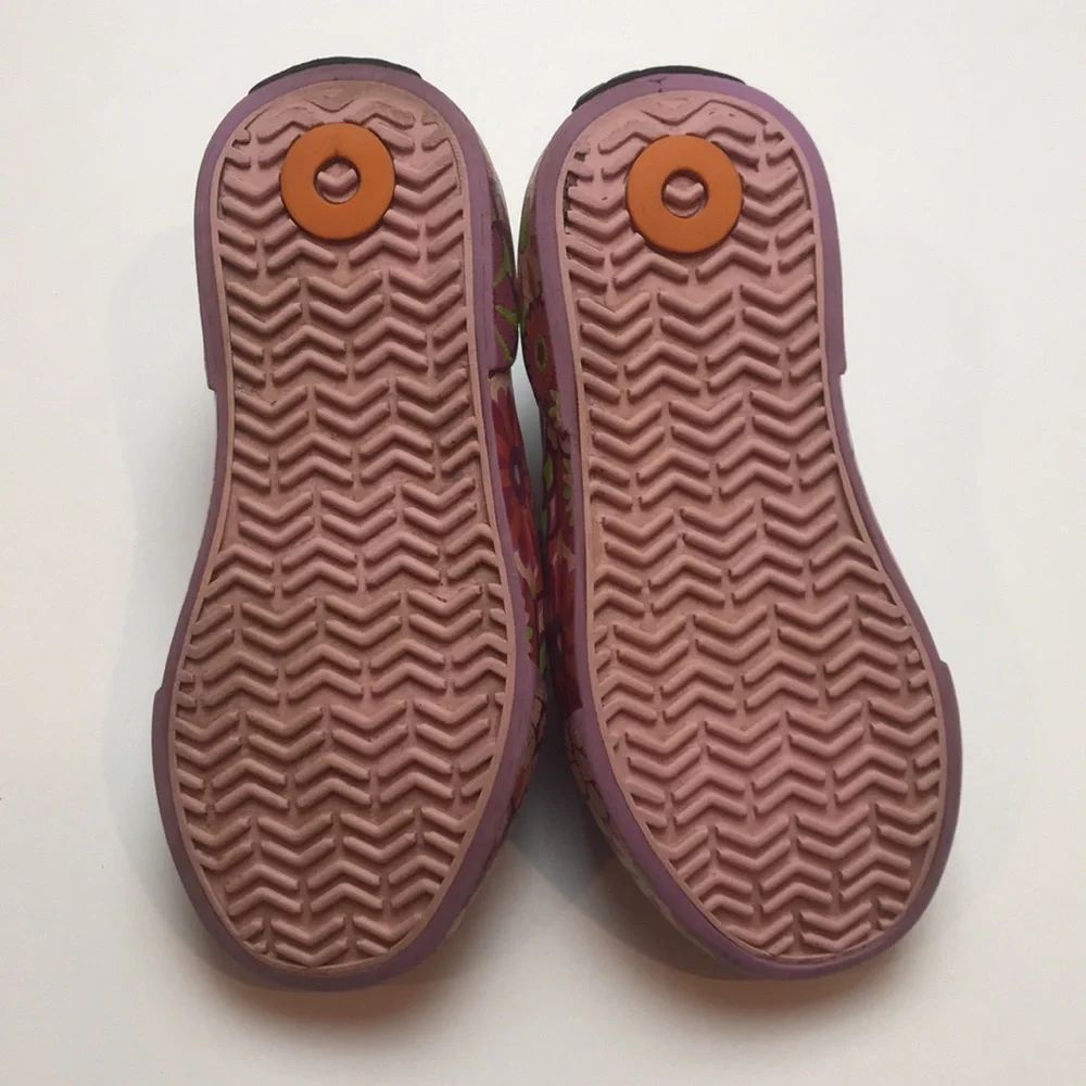 Bogs Burnside Slip-On Shoes (size 9)